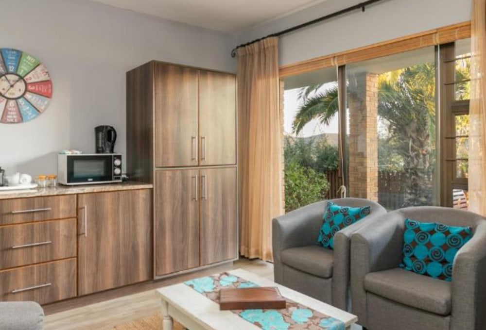 Overmeer Guest House